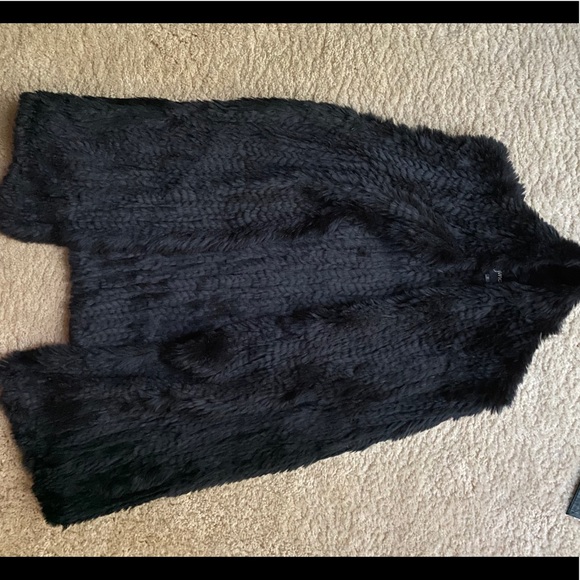 Black Rabbit Fur Vest - Picture 2 of 5